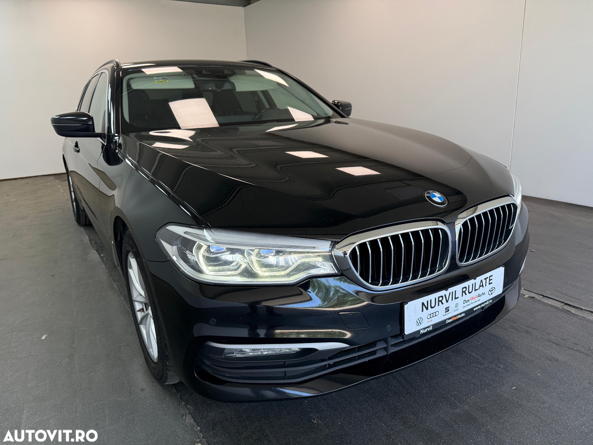 BMW Seria 5 520d Touring Aut. - 30