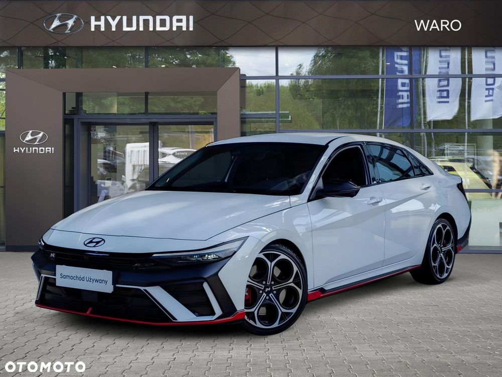 Hyundai Elantra - 2