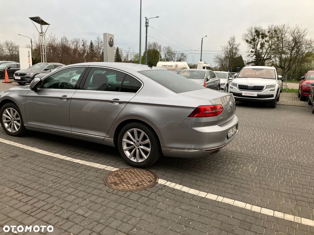 Volkswagen Passat 1.8 TSI BMT Highline - 22