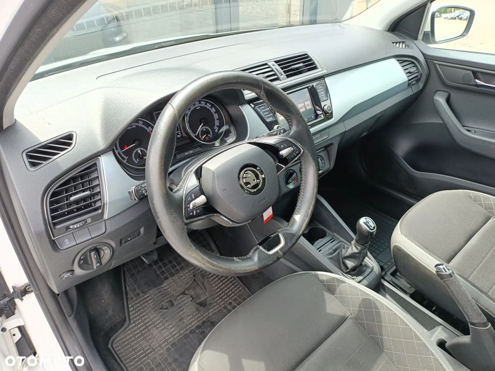 Skoda Fabia 1.0 Ambition Plus - 10