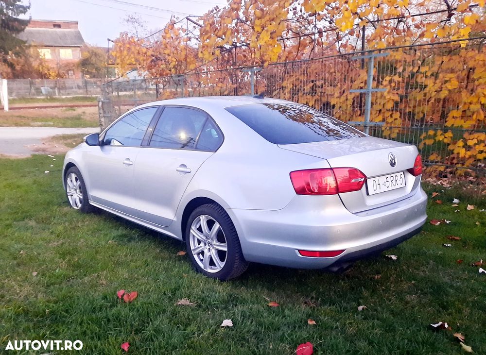 Volkswagen Jetta 1.4 TSI Highline DSG - 4