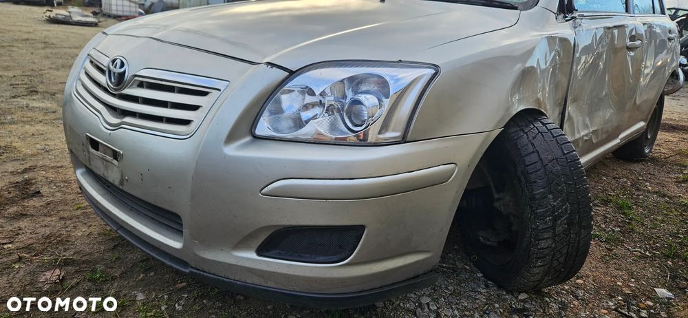 Zderzak przód przedni Toyota Avensis T25 lift 2007r 1C0 hb hatchback - 4