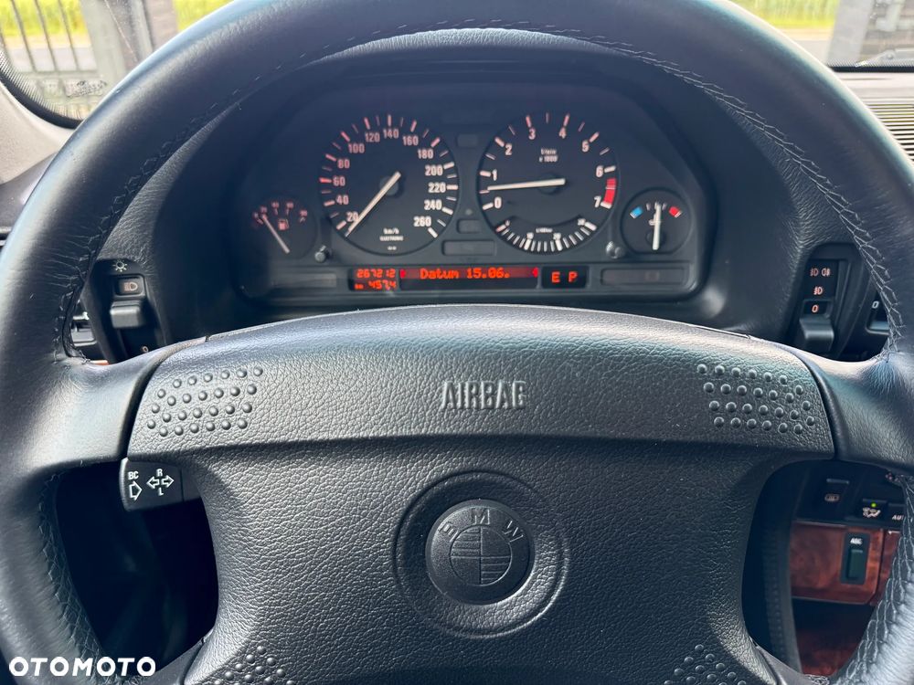 BMW Seria 7 - 19