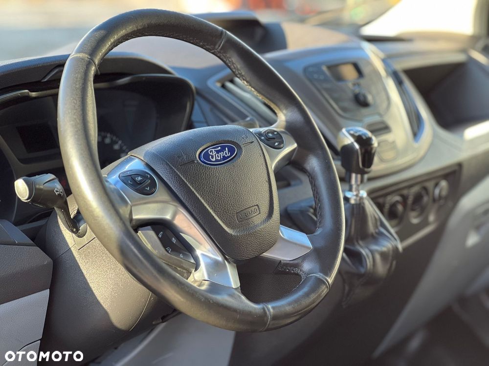 Ford Transit - 15