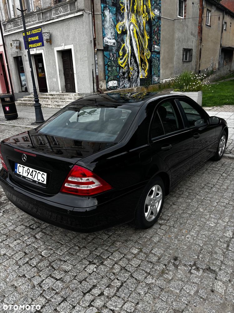 Mercedes-Benz Klasa C 180 Kompressor Classic - 3