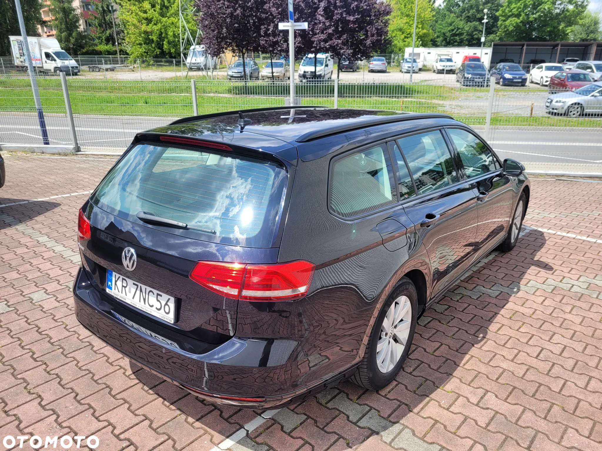 Volkswagen Passat 2.0 TDI BMT Trendline - 5