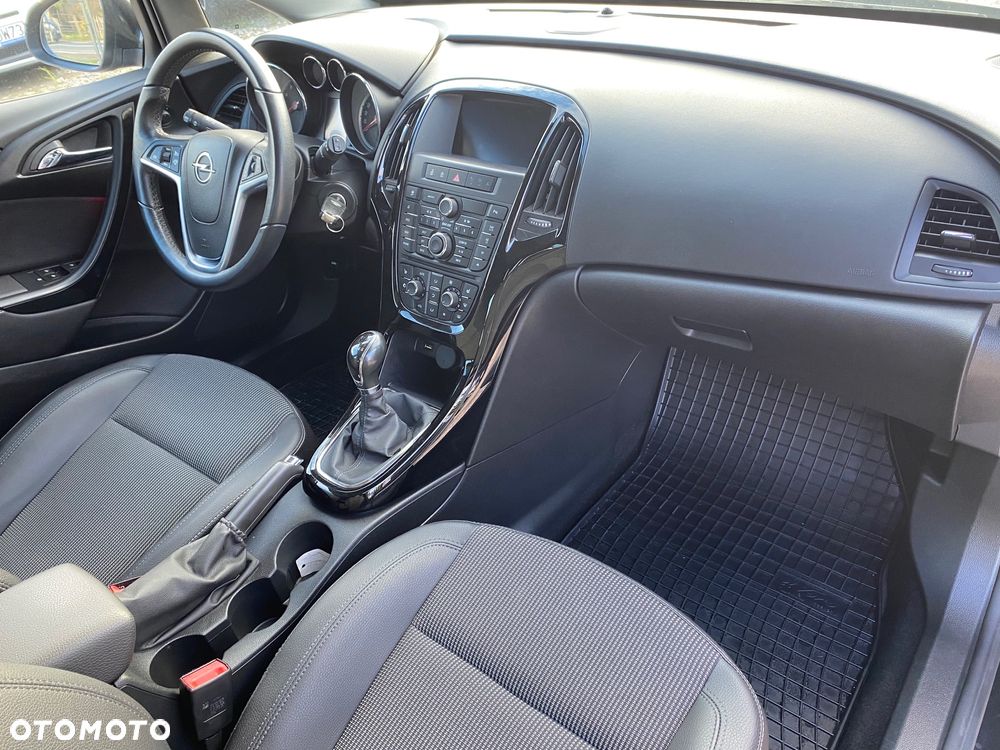 Opel Astra 1.4 Turbo Sports Tourer Exklusiv - 22