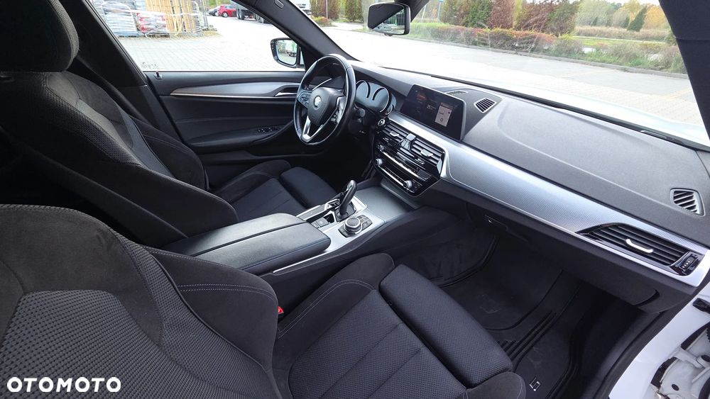 BMW Seria 5 - 21