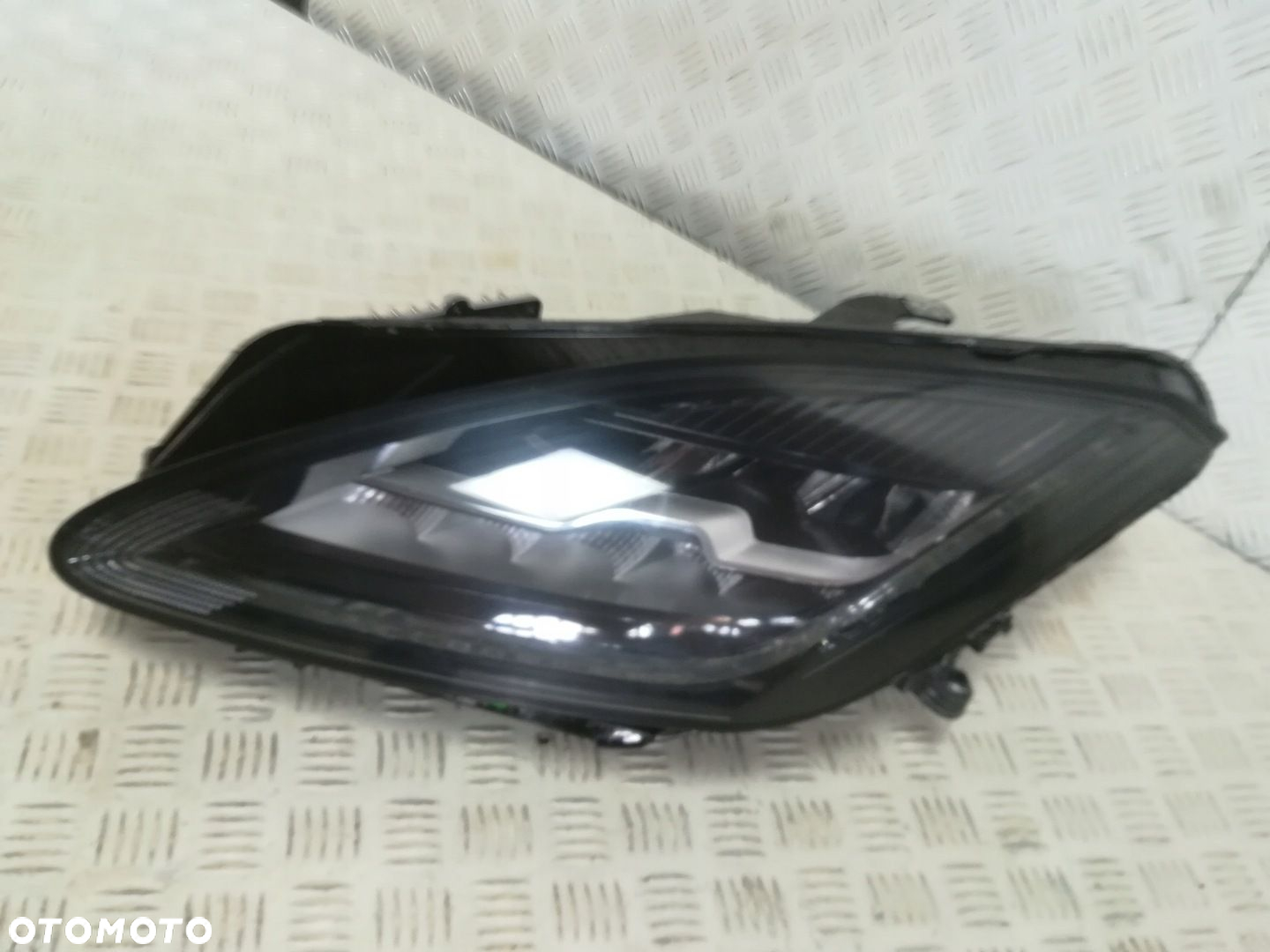 JAGUAR E PACE X540 FULL LED REFLEKTOR LAMPA PRZÓD - 3