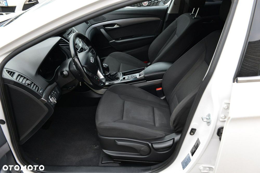 Hyundai i40 1.7 CRDi Comfort + - 9