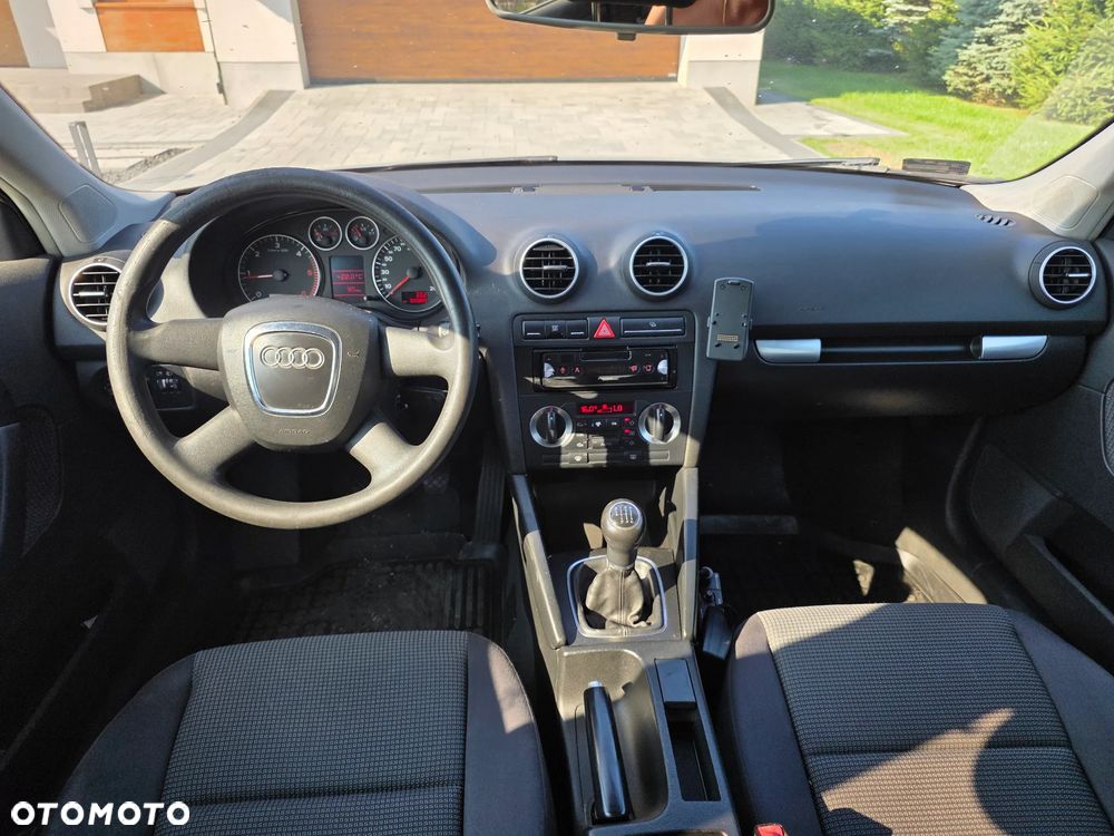 Audi A3 Sportback 2.0 TDI DPF Ambition - 9