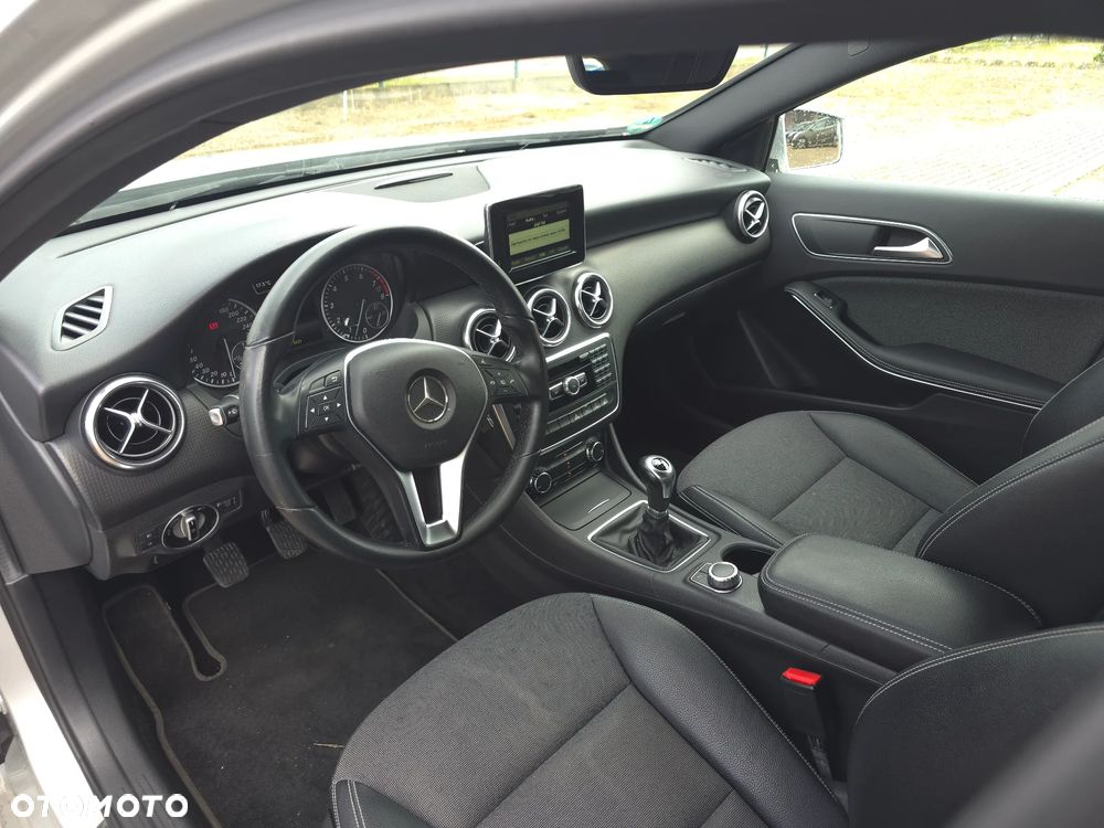 Mercedes-Benz Klasa A 180 (BlueEFFICIENCY) Style - 21