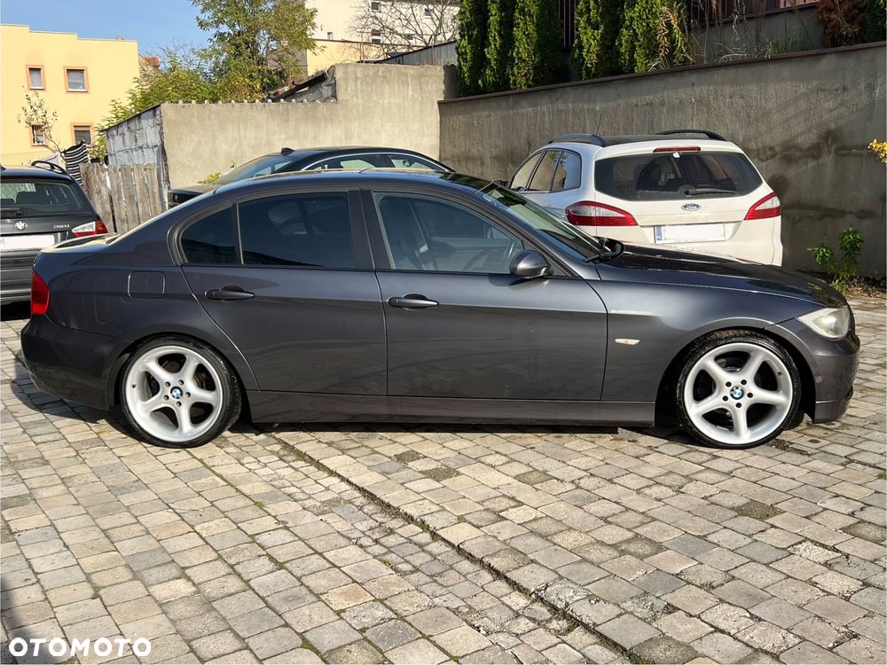 BMW Seria 3 ver-320i - 1