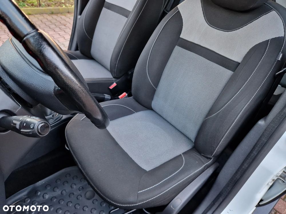 Dacia Duster 1.6 SCe Laureate 4x4 S&S - 19