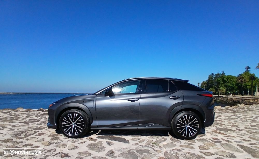 Lexus RZ 300e Premium - 2