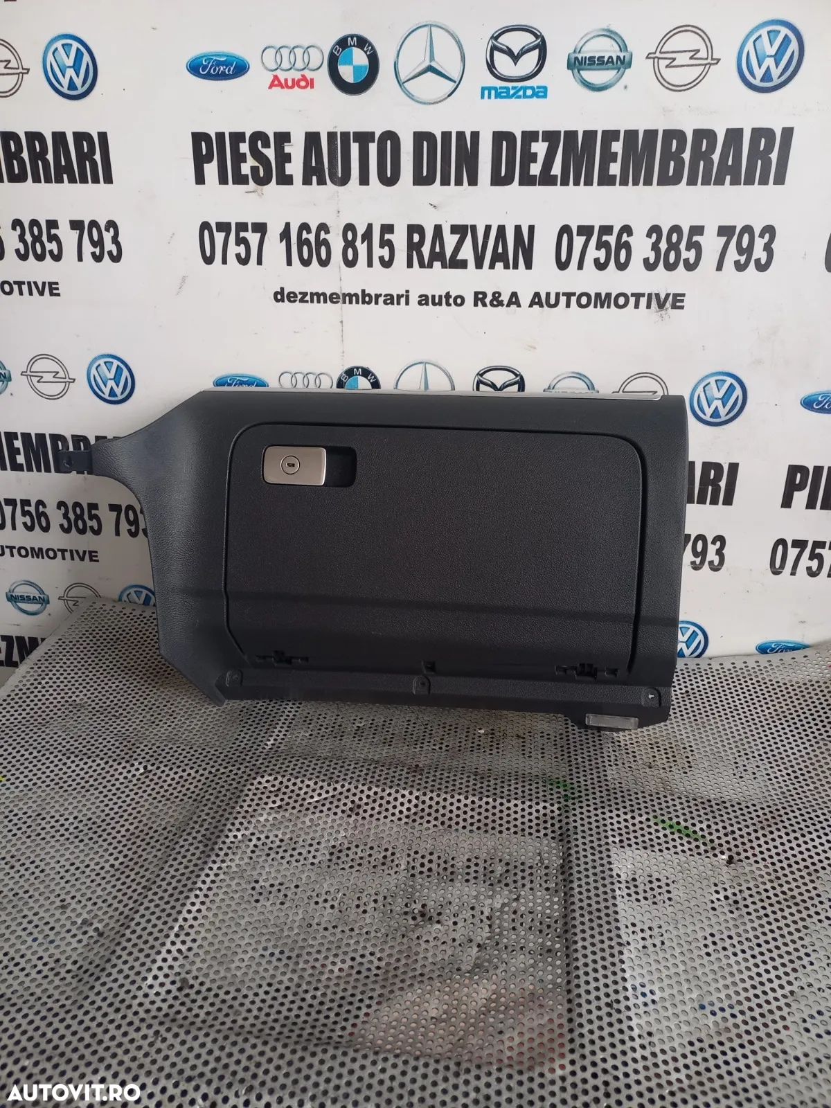 Torpedo Cutie Acte Vw Golf 5 An 2005-2006-2007-2008-2009-2010 Volan Stanga - Dezmembrari Arad - 3