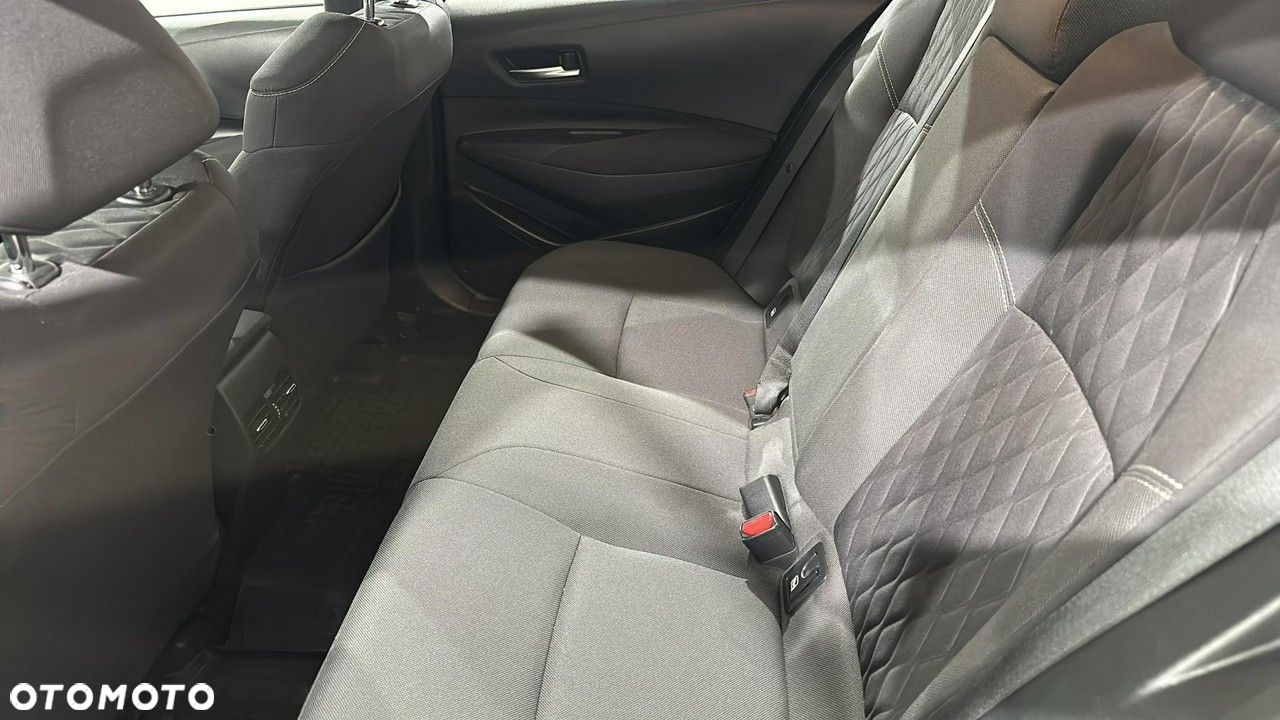 Toyota Corolla - 16
