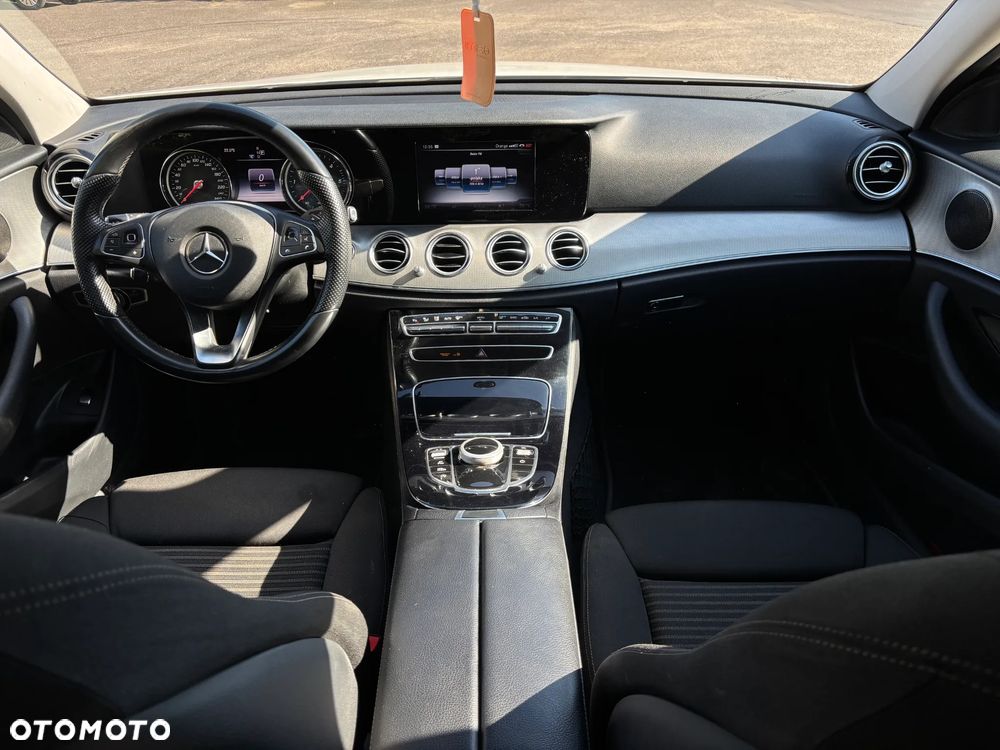 Mercedes-Benz Klasa E 200 d 9G-TRONIC - 8