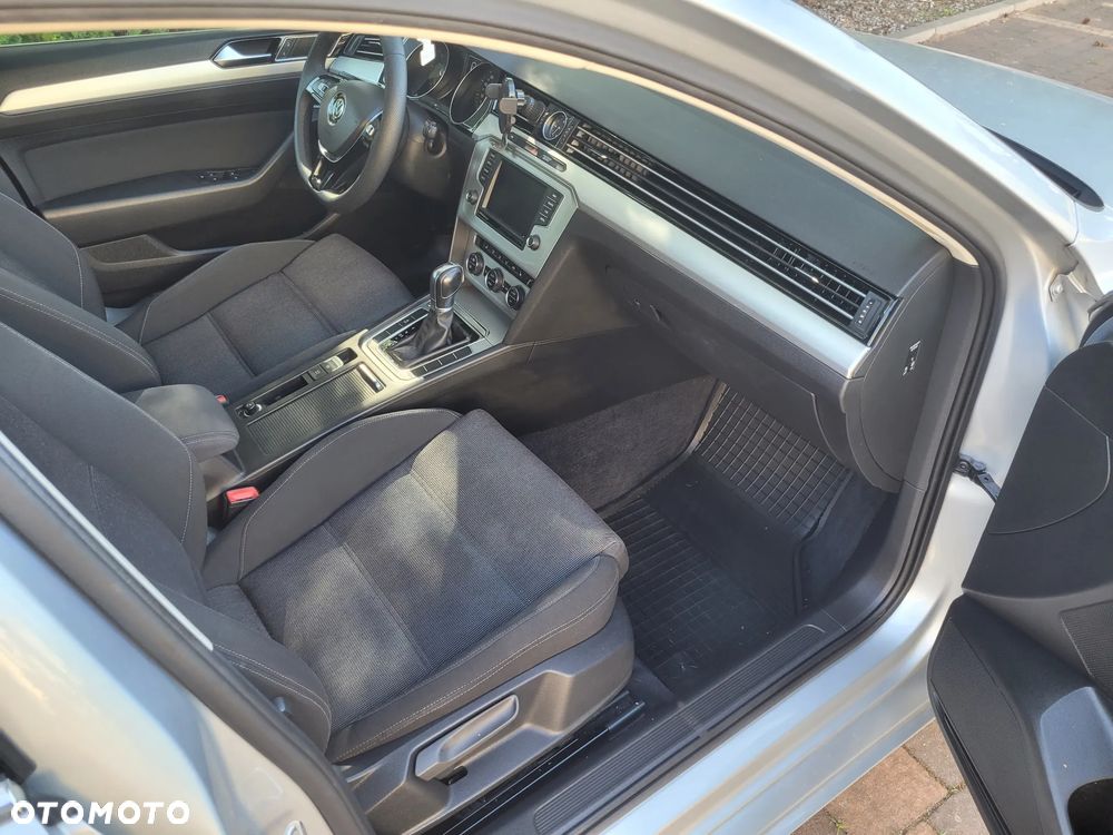 Volkswagen Passat 2.0 TDI BMT Comfortline DSG - 21