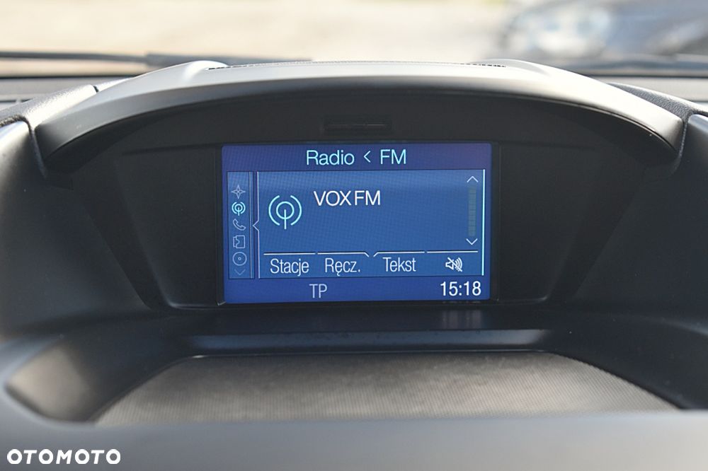 Ford Kuga 2.0 TDCi 2x4 Titanium - 26
