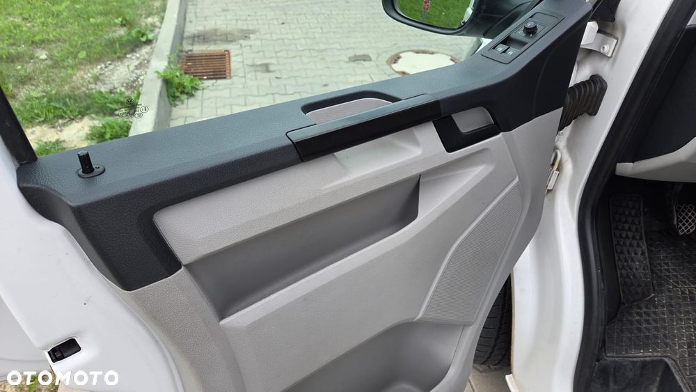 Volkswagen Transporter T6 - 10