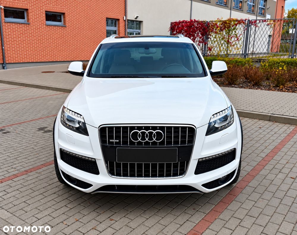 Audi Q7 3.0 TFSI Quattro Tiptr - 9