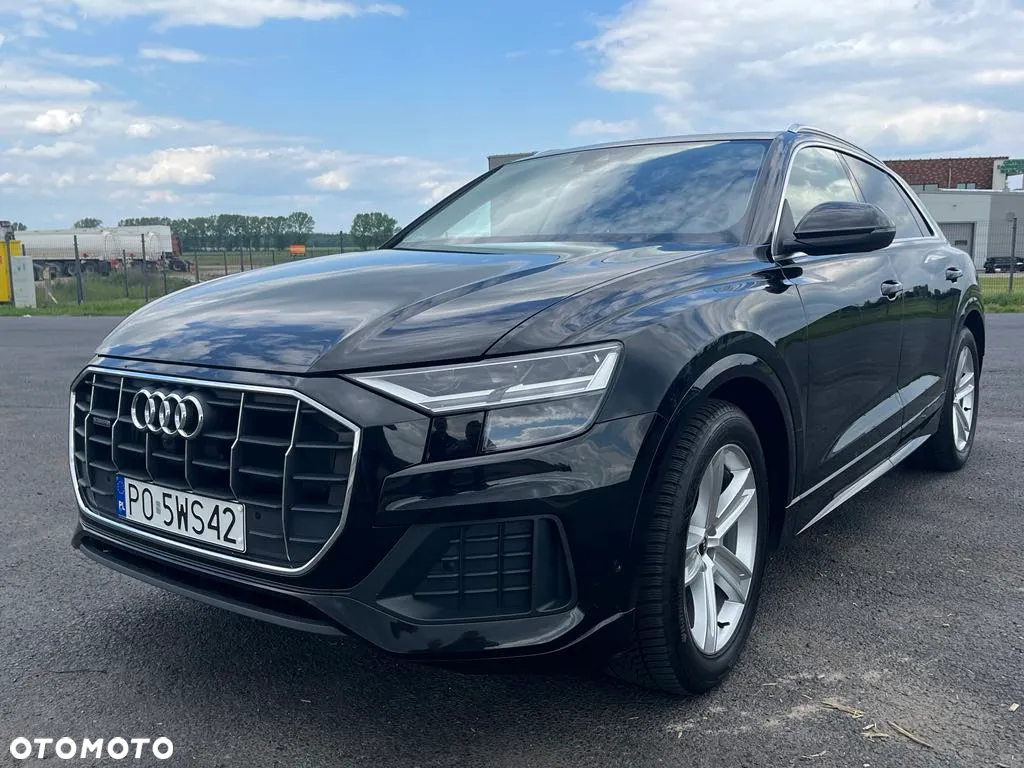 Audi Q8 - 2