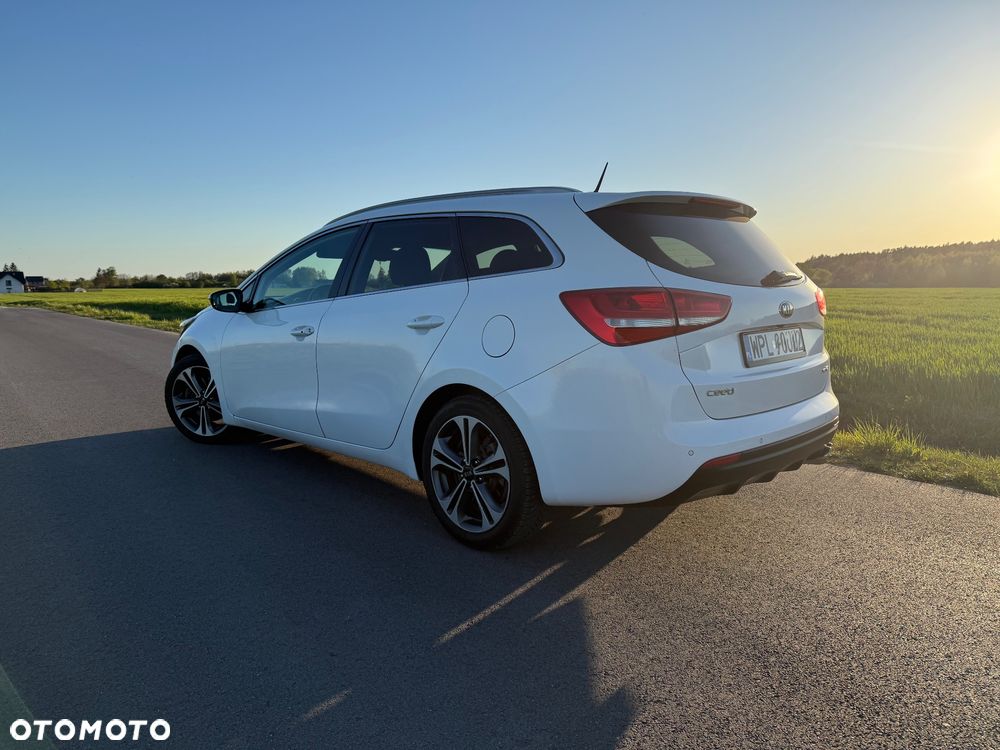 Kia Ceed 1.6 CRDi GT Line DCT - 4
