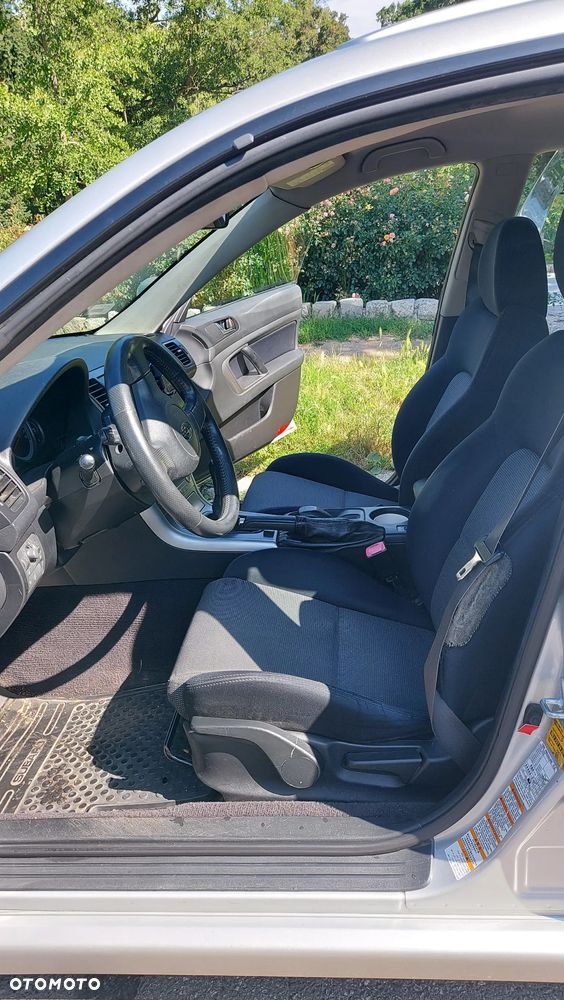 Subaru Legacy - 20