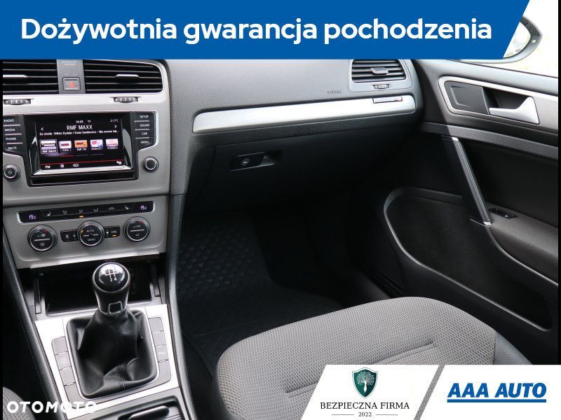 Volkswagen Golf - 9