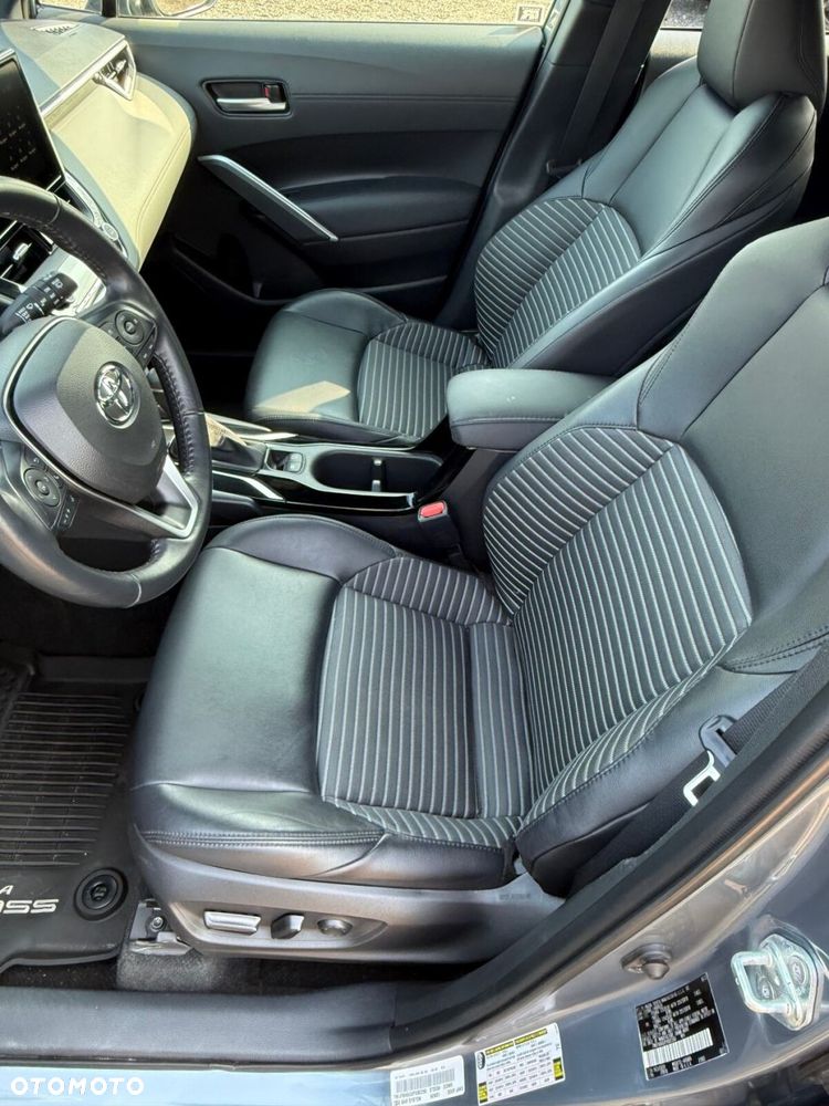 Toyota Corolla Cross - 21