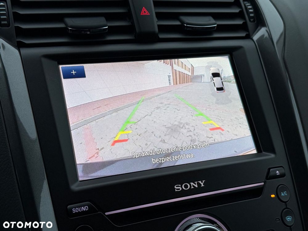 Ford Mondeo SW 2.0 Hybrid Titanium - 34