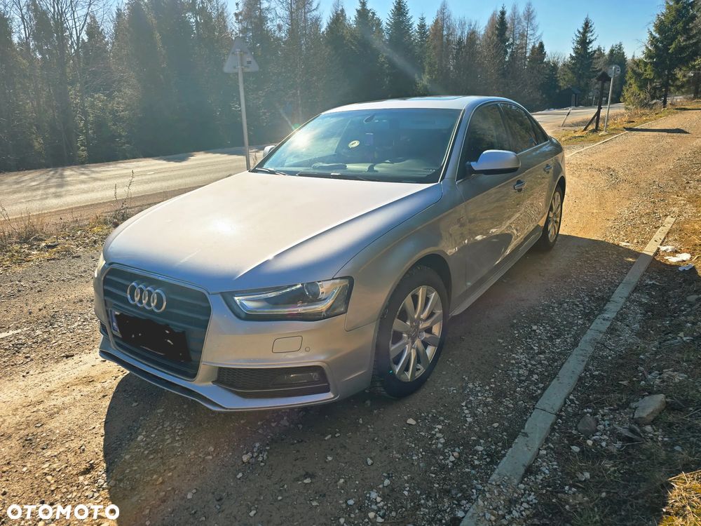 Audi A4 Limousine - 4