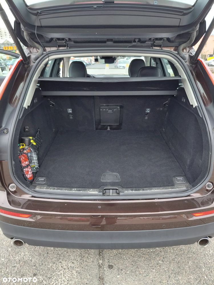 Volvo XC 60 T4 Momentum Pro - 7