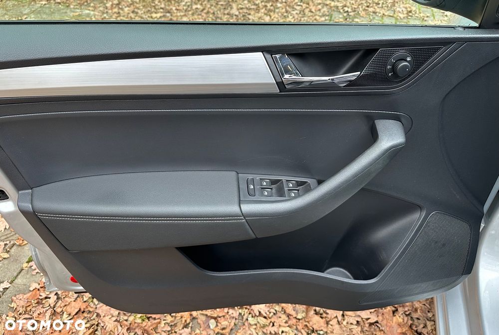 Skoda RAPID 1.0 TSI Ambition - 21