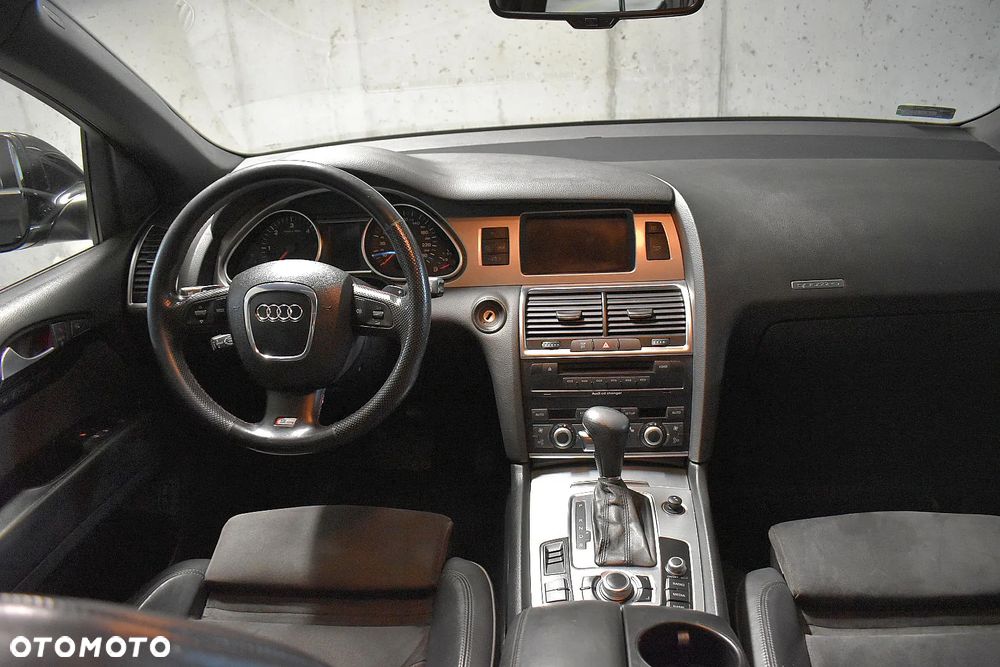Audi Q7 - 12