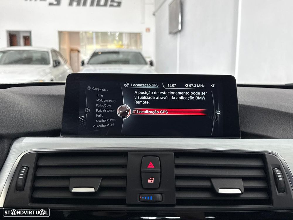 BMW 320 d xDrive Pack M Auto - 34