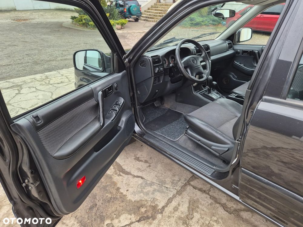 Opel Frontera 3.2 LTD - 21