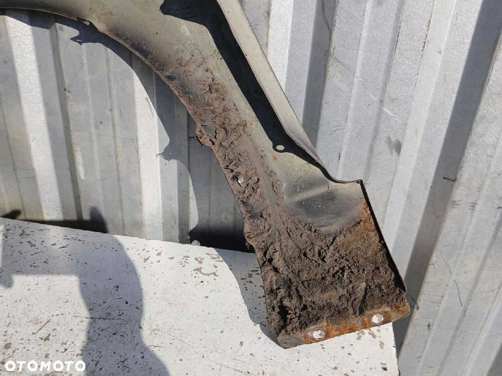 Błotnik Prawy Przód Kia Carens Iii 1U 06- - 10