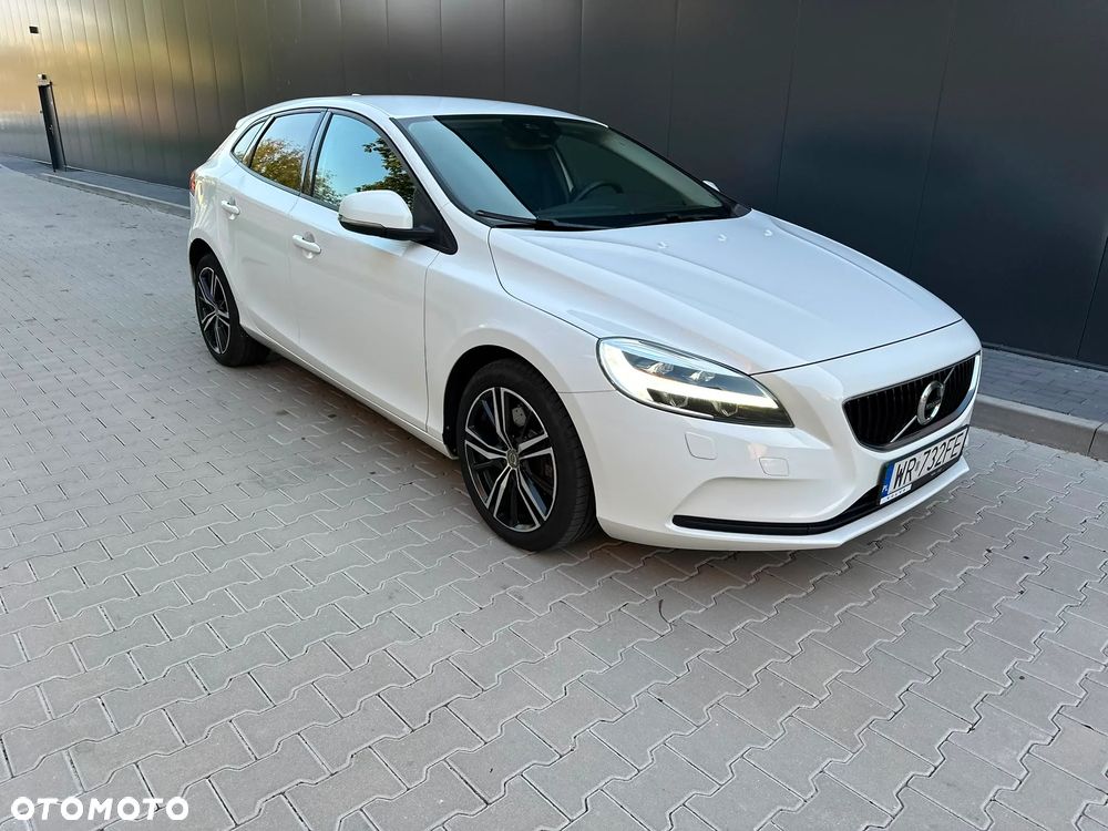 Volvo V40 D2 Drive-E Momentum - 6