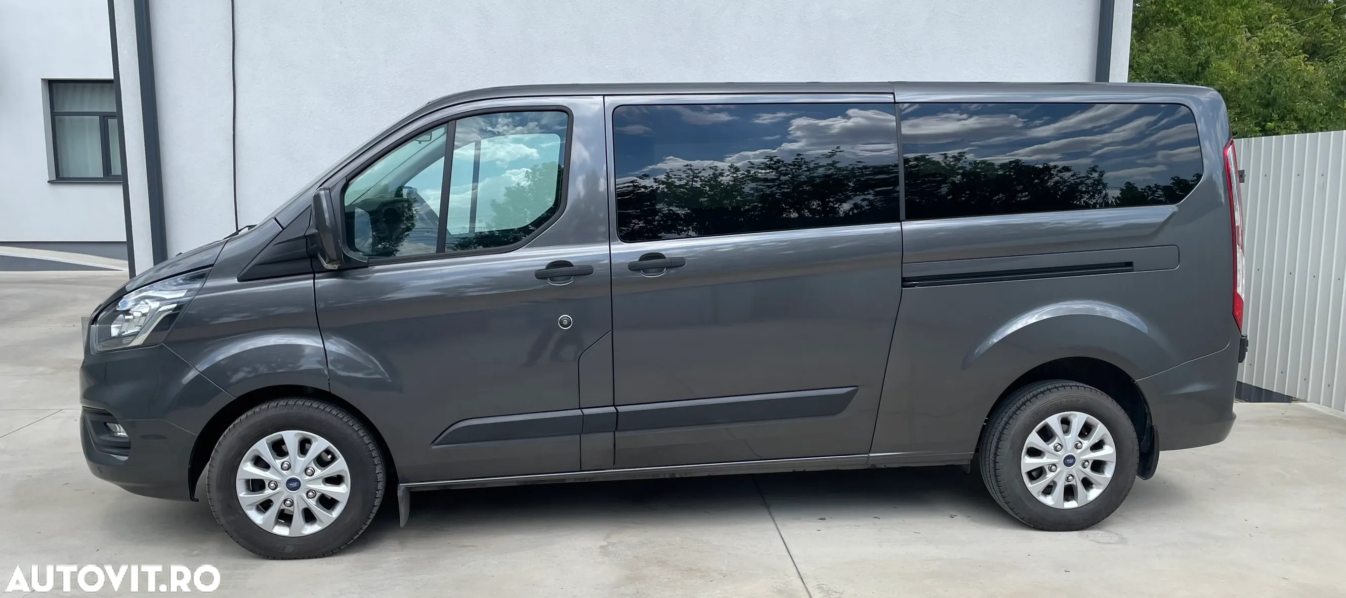 Ford Transit Custom Kombi 320 2.0 EcoBlue 130 CP L1H1 Trend Aut. - 18