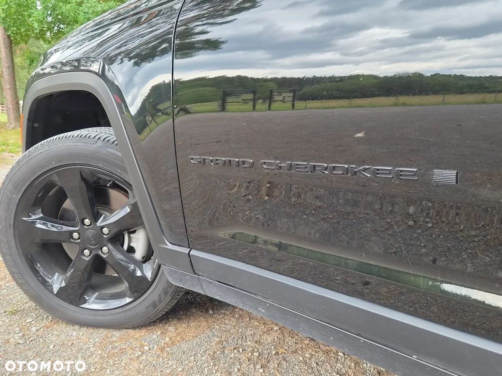 Jeep Grand Cherokee - 8