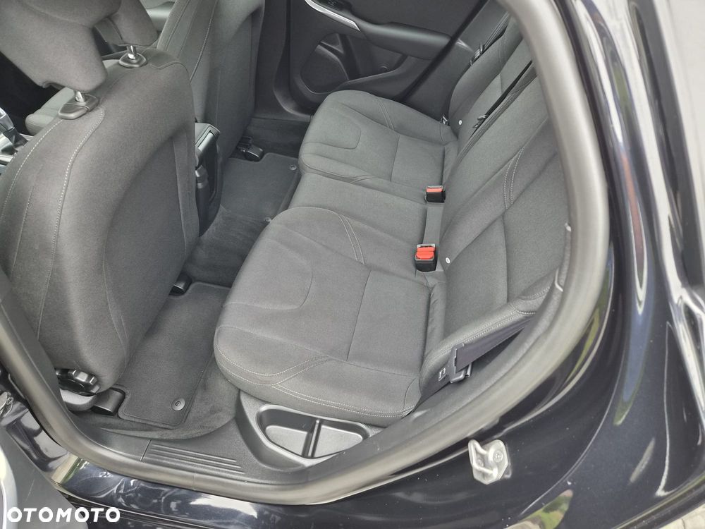 Volvo V40 D2 - 21