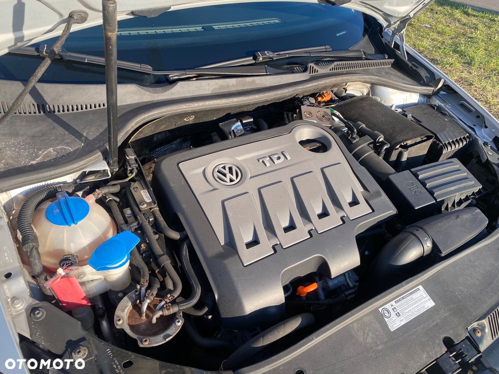 Volkswagen Golf 2.0 TDI Comfortline - 10