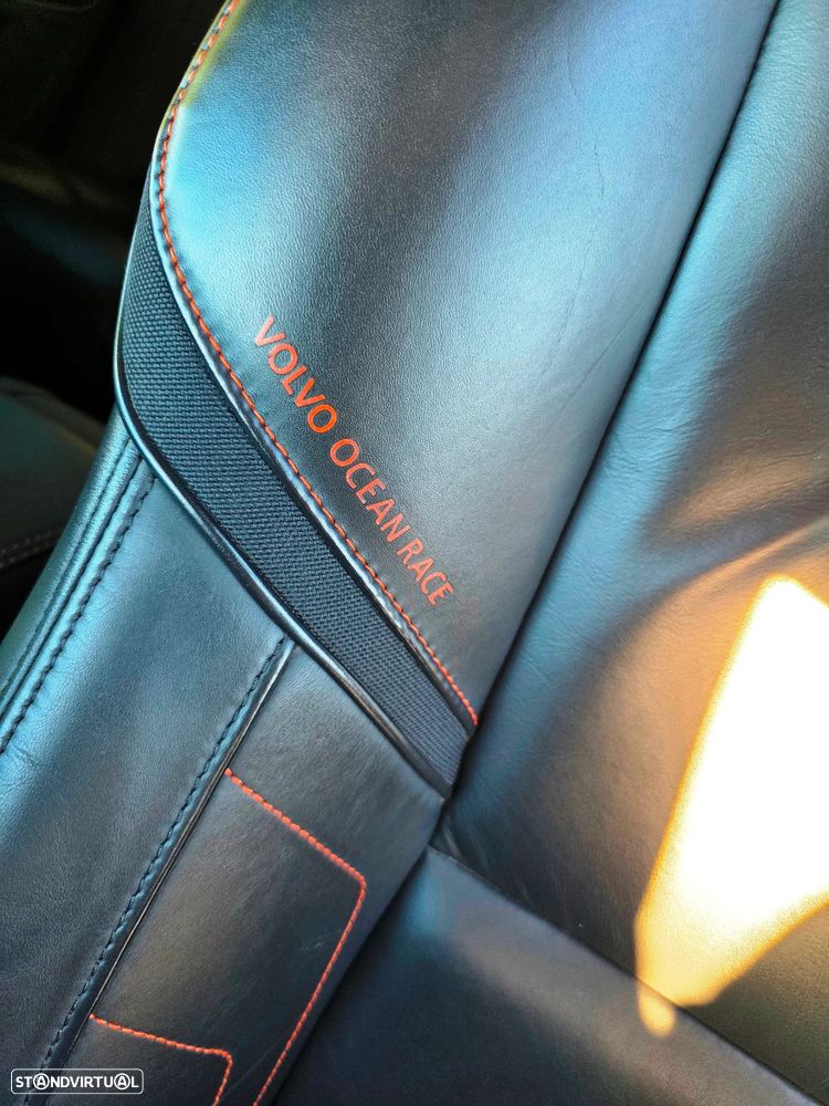Volvo V60 1.6 D2 Momentum Eco - 4