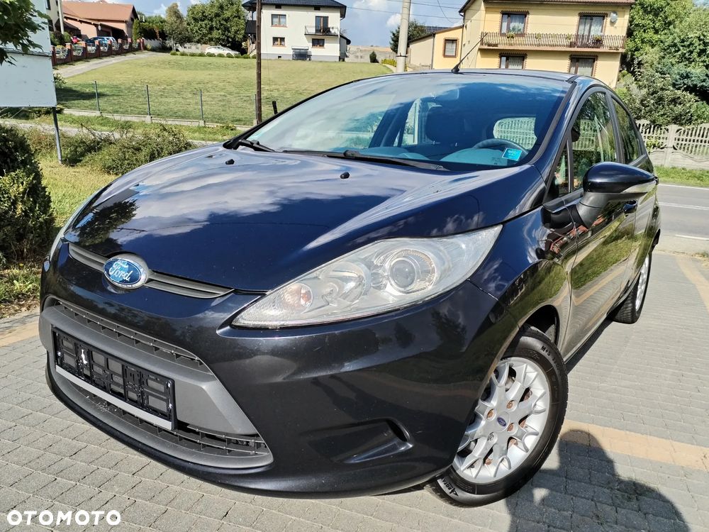 Ford Fiesta - 32