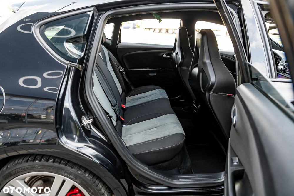 Seat Leon 2.0 T FSI Cupra R - 23