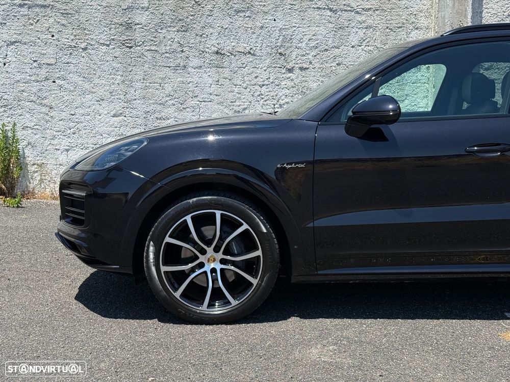 Porsche Cayenne - 9