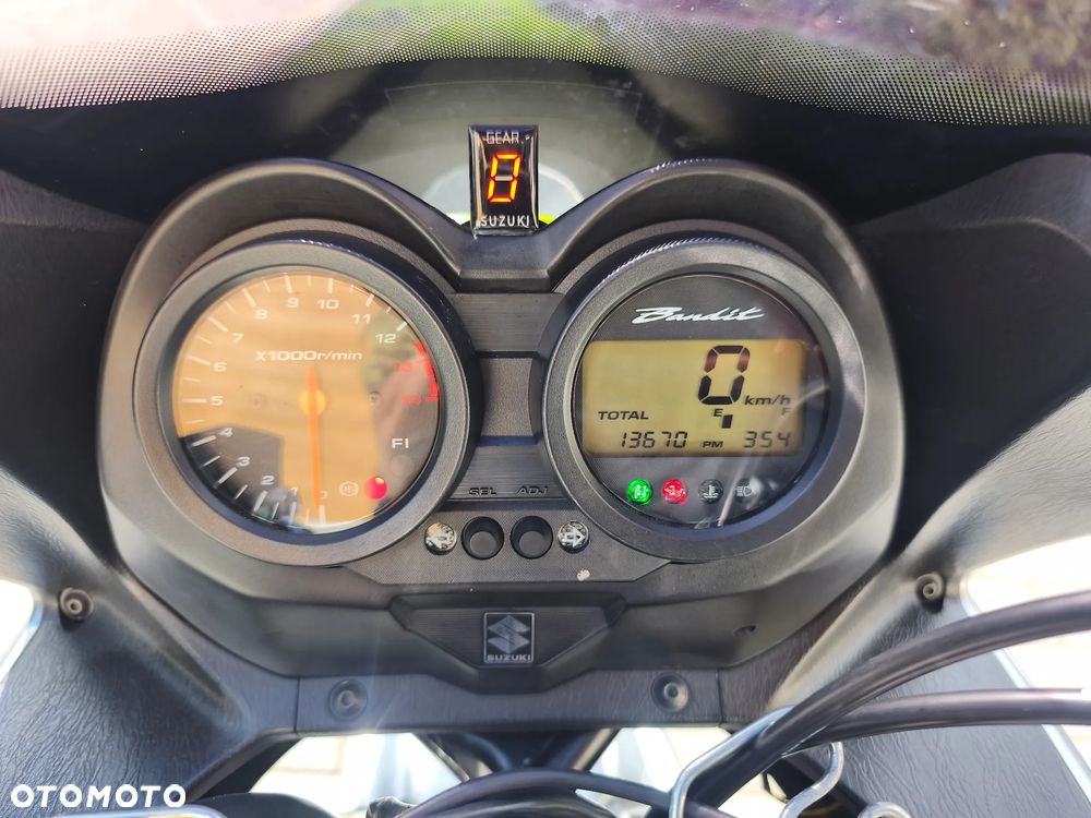 Suzuki Bandit - 27