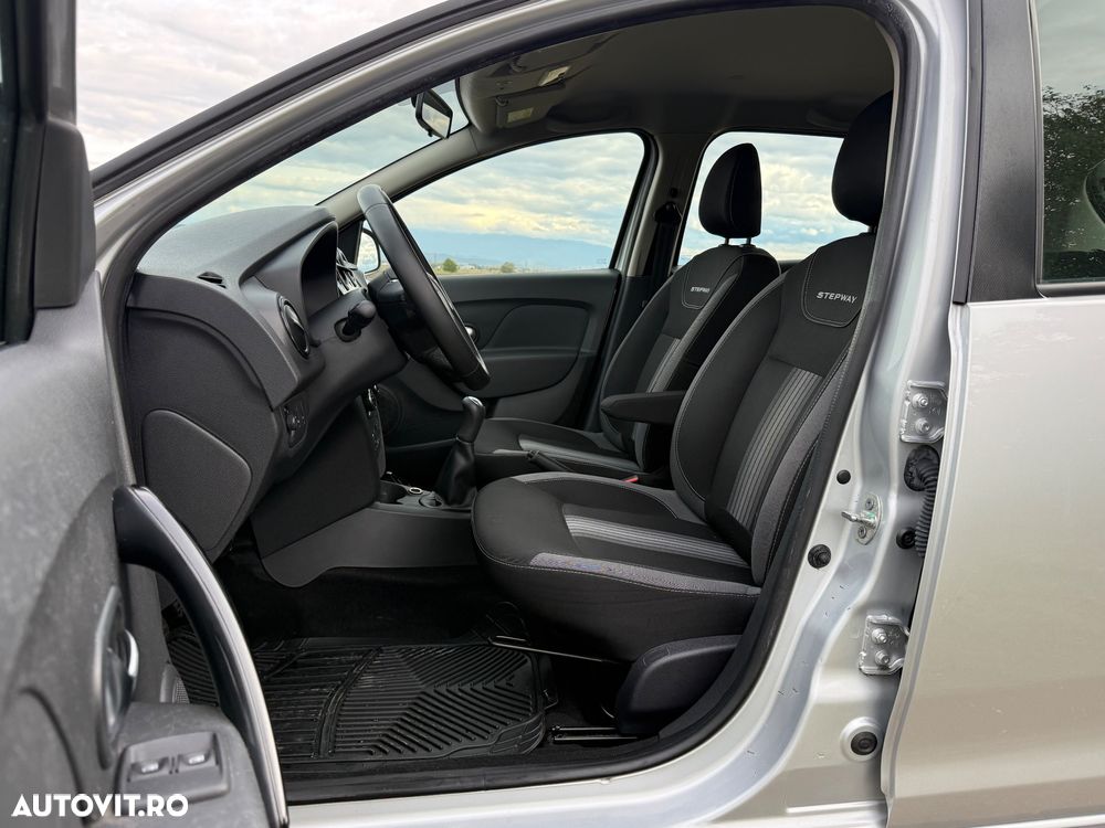 Dacia Sandero Stepway TCe 90 (S&S) Celebration - 6